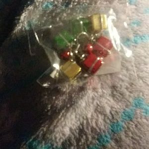 Present earings 🎁